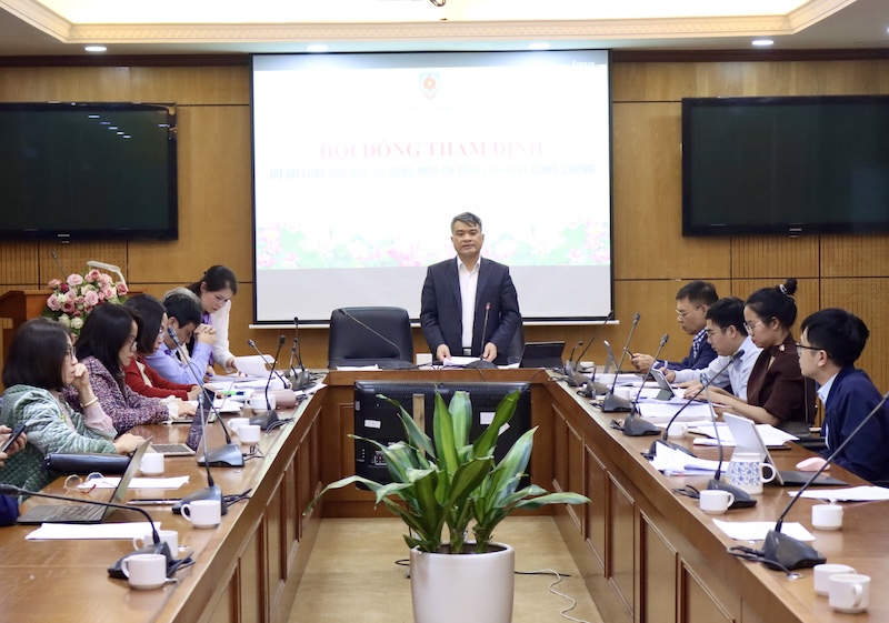 Đẩy mạnh phân cấp, “số hóa” thủ tục công chứng